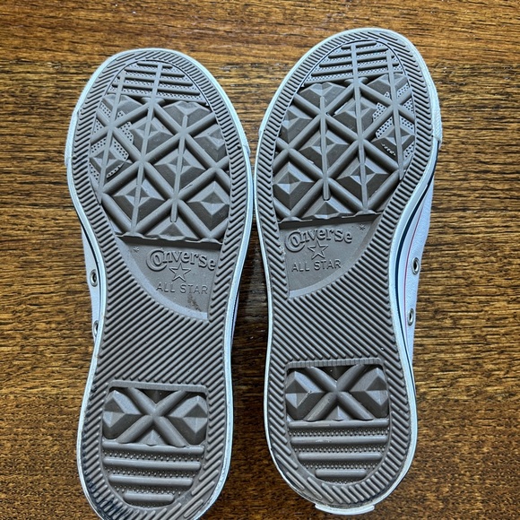 LIKE NEW Converse Women All Star Slip On Cavas Sneakers - Picture 6 of 7